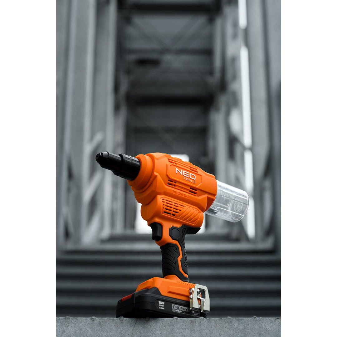 Akumuliatorinis kniediklis NEO 04-617, 18V E+ (be akum. ir krov.) 2 Akumuliatorinis kniediklis NEO 04-617, 18V E+ (be akum. ir krov.) 2