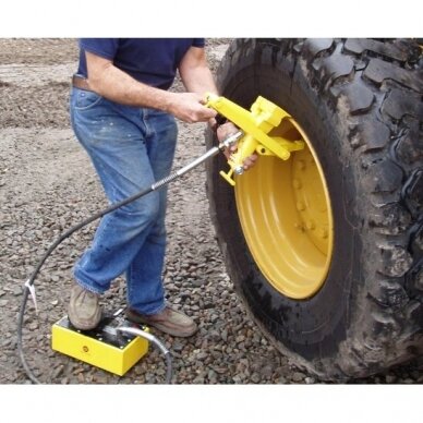 Kombinuotas padangų montavimo borto įrankis | hidraulinis | 10 t (CB200) 2 Kombinuotas padangų montavimo borto įrankis | hidraulinis | 10 t (CB200) 2