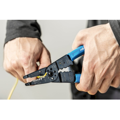 Komplektas elektrikui 86 vnt. 1 Komplektas elektrikui 86 vnt. 1