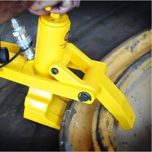 Kombinuotas padangų montavimo borto įrankis | hidraulinis | 10 t (CB201) 2 Kombinuotas padangų montavimo borto įrankis | hidraulinis | 10 t (CB201) 2