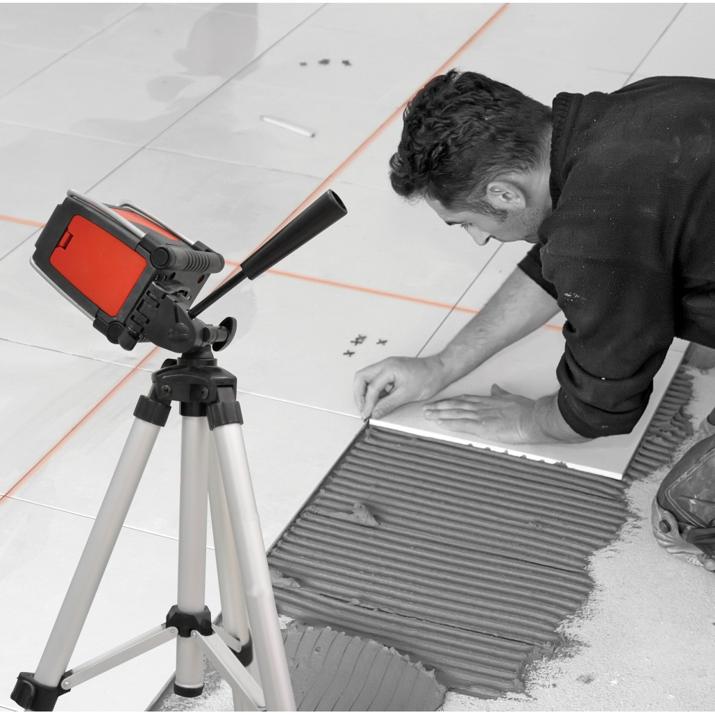 Laz. mat. „KAPRO" PROLASER PLUS su sien. laik 3 Laz. mat. „KAPRO" PROLASER PLUS su sien. laik 3