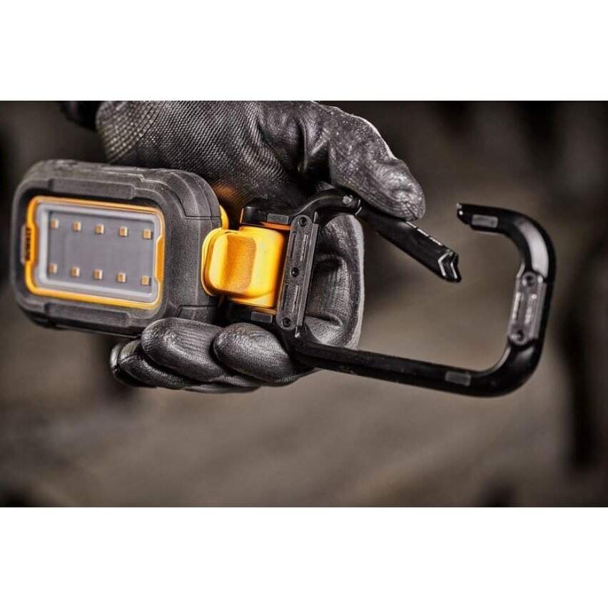 LED darbo lempa ir žibintuvėlis DeWalt DCL182-XJ, USB-C, 1000lm 3 LED darbo lempa ir žibintuvėlis DeWalt DCL182-XJ, USB-C, 1000lm 3