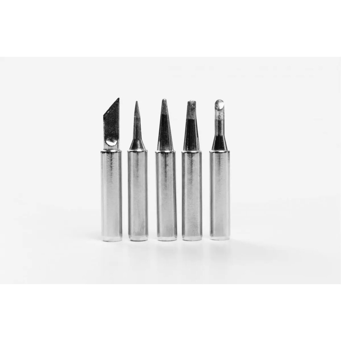 Litavimo rinkinys su skaitmenine litavimo stotele 8 Litavimo rinkinys su skaitmenine litavimo stotele 8