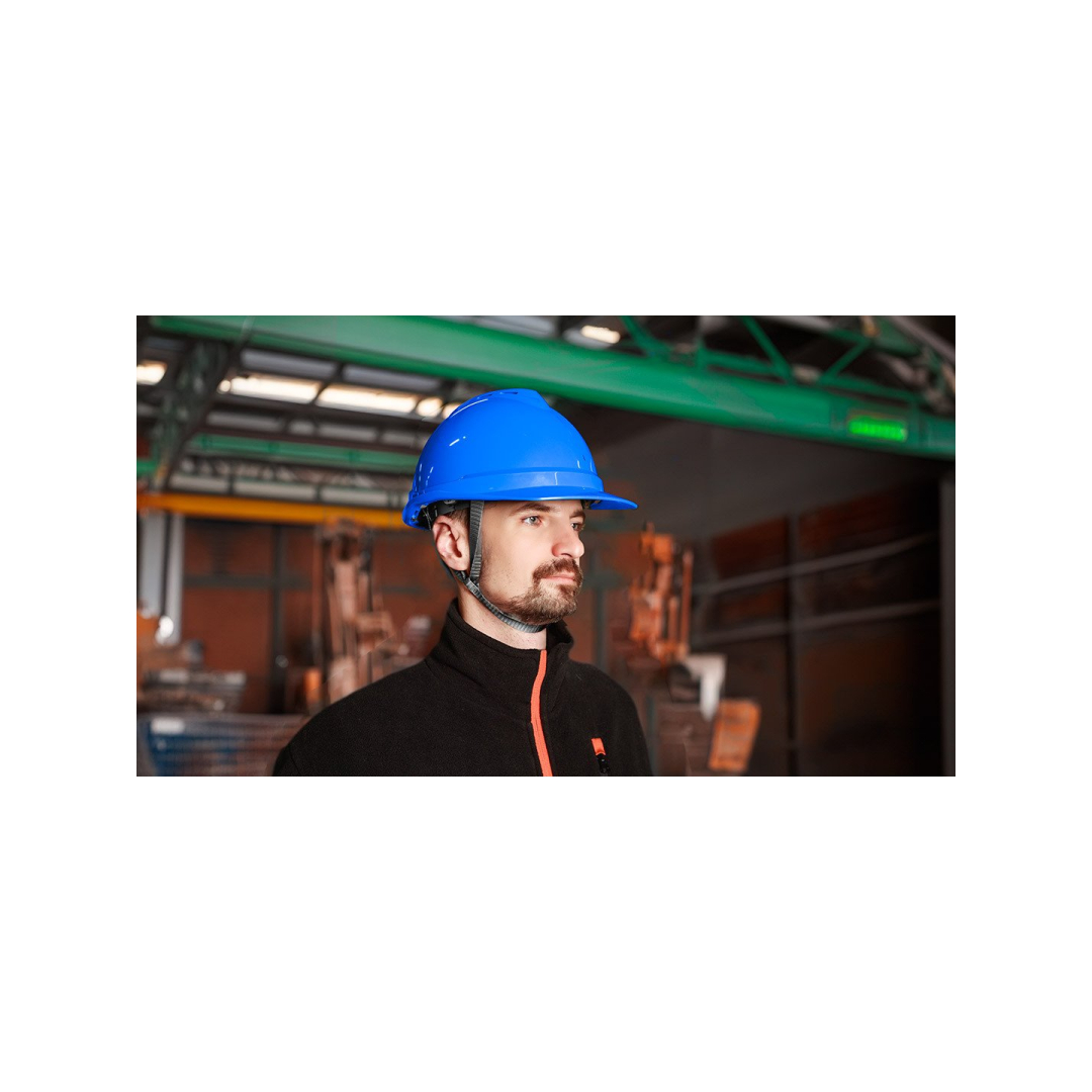 Mėlynas pramoninis šalmas su dirželiu ant smakro 1 Mėlynas pramoninis šalmas su dirželiu ant smakro 1