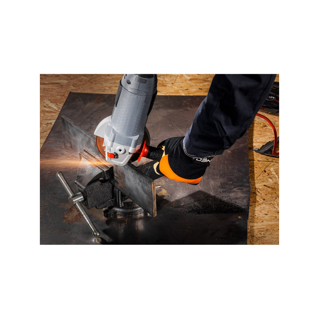 Metalo/INOX pjovimo diskai 125 x 1,0 x 22,2mm, 41 A60-S-BF, 100 vnt. kibiras. Pagaminta PL 3 Metalo/INOX pjovimo diskai 125 x 1,0 x 22,2mm, 41 A60-S-BF, 100 vnt. kibiras. Pagaminta PL 3