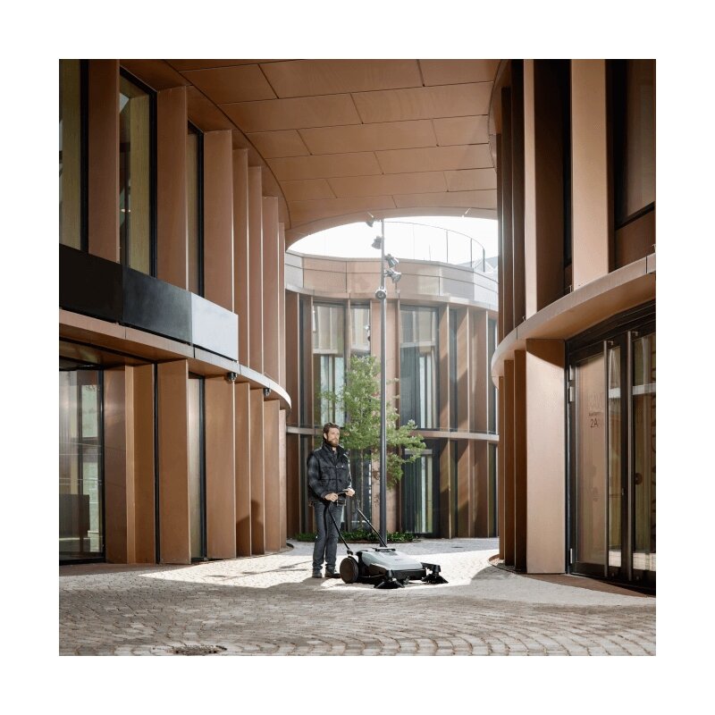 Mechaninė grindų šlavimo mašina NILFISK SW250 1 Mechaninė grindų šlavimo mašina NILFISK SW250 1