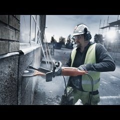 Motopjaustytuvas Husqvarna K4000 Cut-n-Break 2 Motopjaustytuvas Husqvarna K4000 Cut-n-Break 2