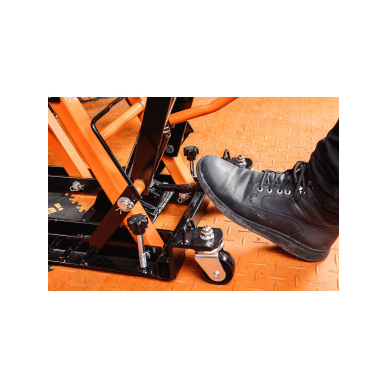 Mobilus hidraulinis keltuvas keturračiams ir motociklams. Krovumas 680 kg 2 Mobilus hidraulinis keltuvas keturračiams ir motociklams. Krovumas 680 kg 2