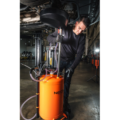 Mobilus pneumatinis alyvos karteris su valdymo baku NEO 3