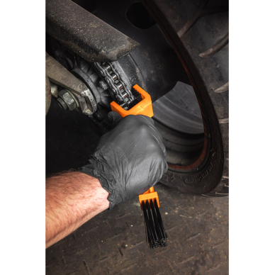 Nailoninis grandinės valymo šepetėlis 2 Nailoninis grandinės valymo šepetėlis 2