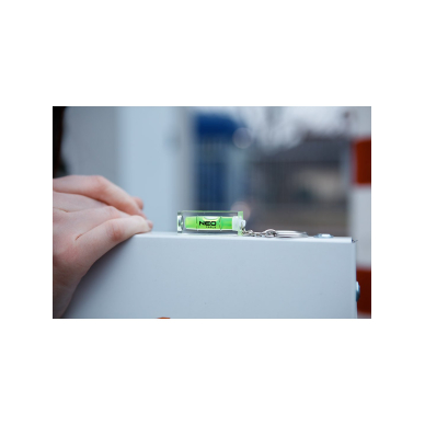 Neo gulsčiukas raktų pakabukas 80mm 1 Neo gulsčiukas raktų pakabukas 80mm 1