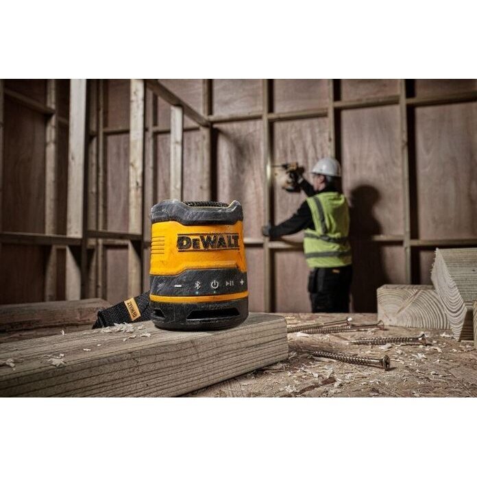 Nešiojamas statybinis garsiakalbis DeWalt DCR009-XJ, USB-C, 5W 4 Nešiojamas statybinis garsiakalbis DeWalt DCR009-XJ, USB-C, 5W 4