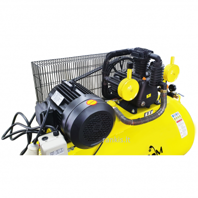 ORO KOMPRESORIUS 350L, (3 CIL.) 7.5 KW, 380V, 12.5BAR STROM 1 ORO KOMPRESORIUS 350L, (3 CIL.) 7.5 KW, 380V, 12.5BAR STROM 1