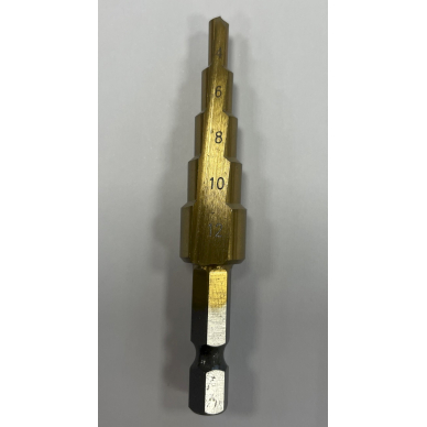 Pakopinis grąžtas 4-12mm suktukui HEX 1/4 tiesus 2 Pakopinis grąžtas 4-12mm suktukui HEX 1/4 tiesus 2