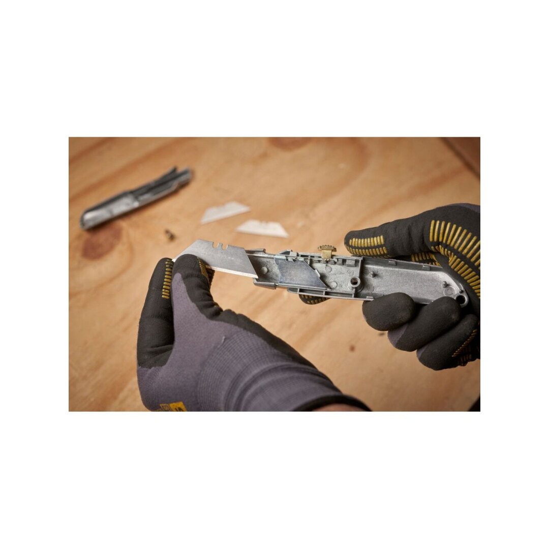 Peilis metalinis su 5 geleztėm, Stanley 4 Peilis metalinis su 5 geleztėm, Stanley 4