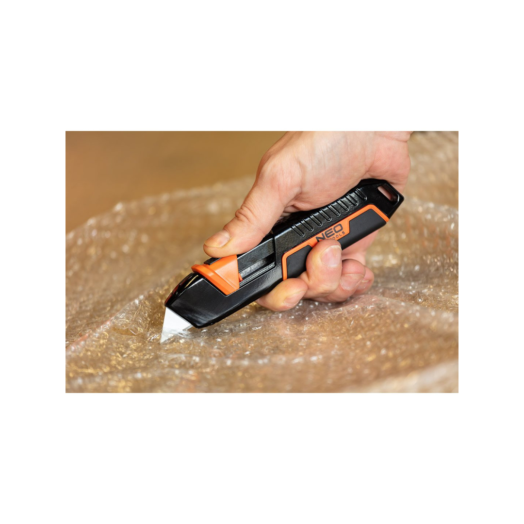 Peilis su trapecijos ašmenimis, seifas 2