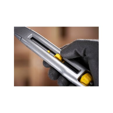 Peilis laužoma gel.18mm Interlock Stanley 2 Peilis laužoma gel.18mm Interlock Stanley 2