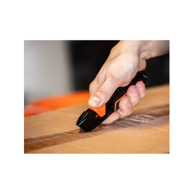 Peilis su trapecijos ašmenimis, seifas 1 Peilis su trapecijos ašmenimis, seifas 1