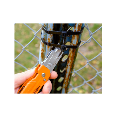 Peilis su trapecijos ašmenimis su grandikliu 2 Peilis su trapecijos ašmenimis su grandikliu 2