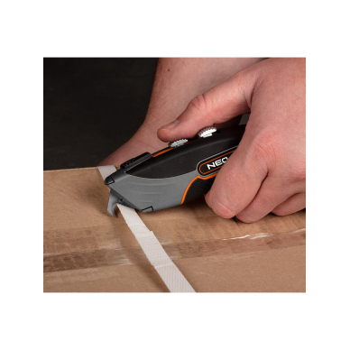 Peilis su trapecijos formo formos ašmenimis, met. korpusas 6 ašmenys 2 Peilis su trapecijos formo formos ašmenimis, met. korpusas 6 ašmenys 2