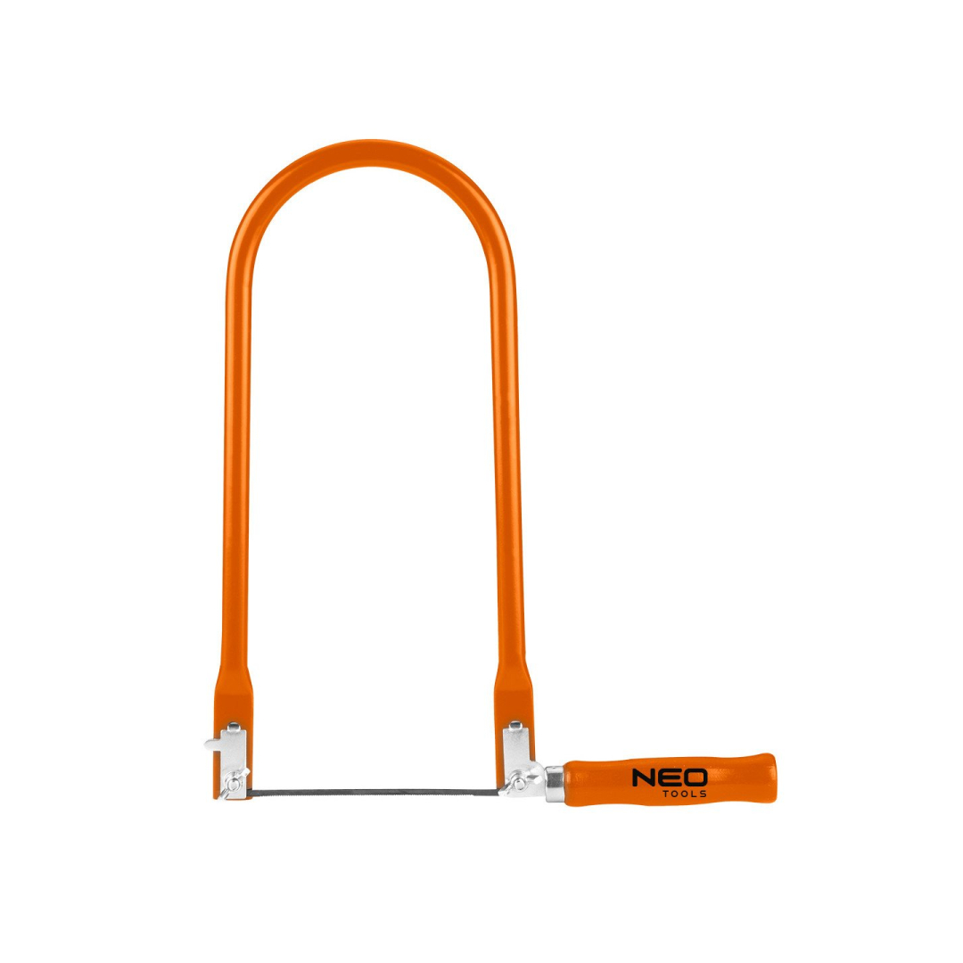 Pjūklas 140 mm, pjovimo gylis iki 300 mm Pjūklas 140 mm, pjovimo gylis iki 300 mm