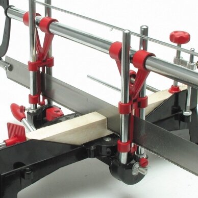 Pjūklas kampinis medžiui Vorel 29050, 550mm - dviejų plokštumų 2 Pjūklas kampinis medžiui Vorel 29050, 550mm - dviejų plokštumų 2