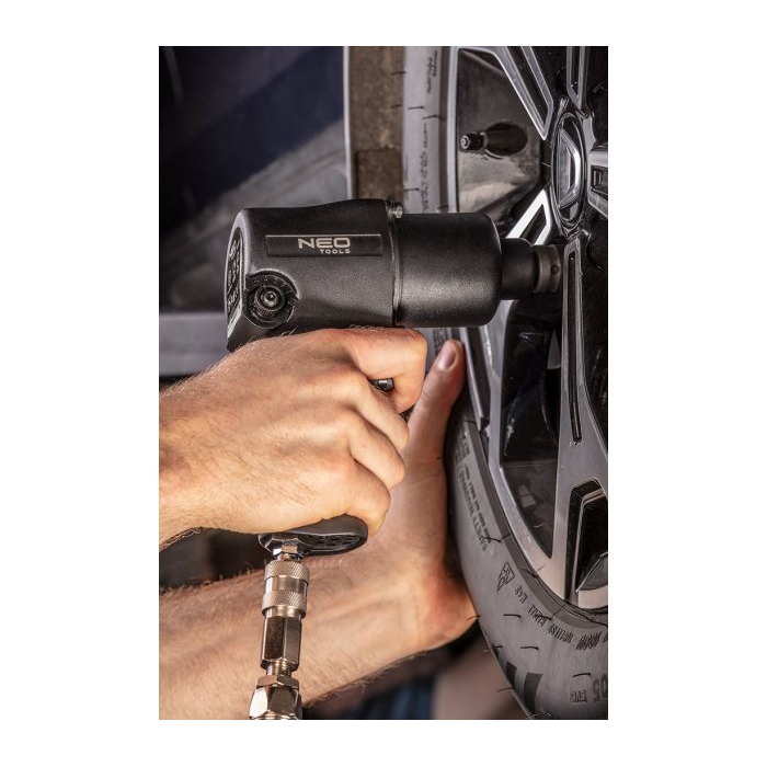 Pneumatinis smūginis veržliaraktis Neo 14-500, 1/2", 680Nm 1 Pneumatinis smūginis veržliaraktis Neo 14-500, 1/2", 680Nm 1