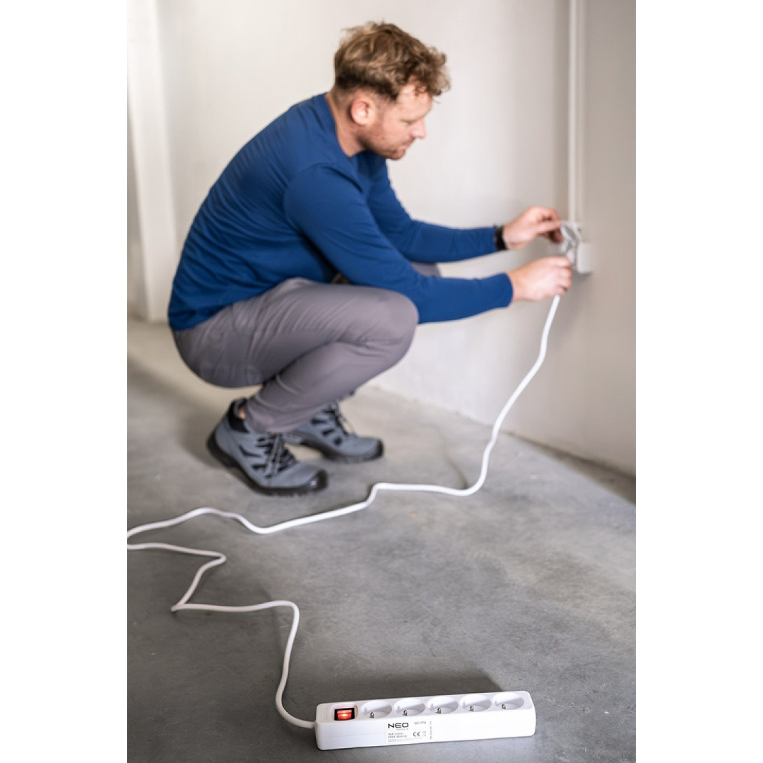 Prailginamasis laidas 3m, 3x1,5mm2, 3G, juodas, ON/OFF 4