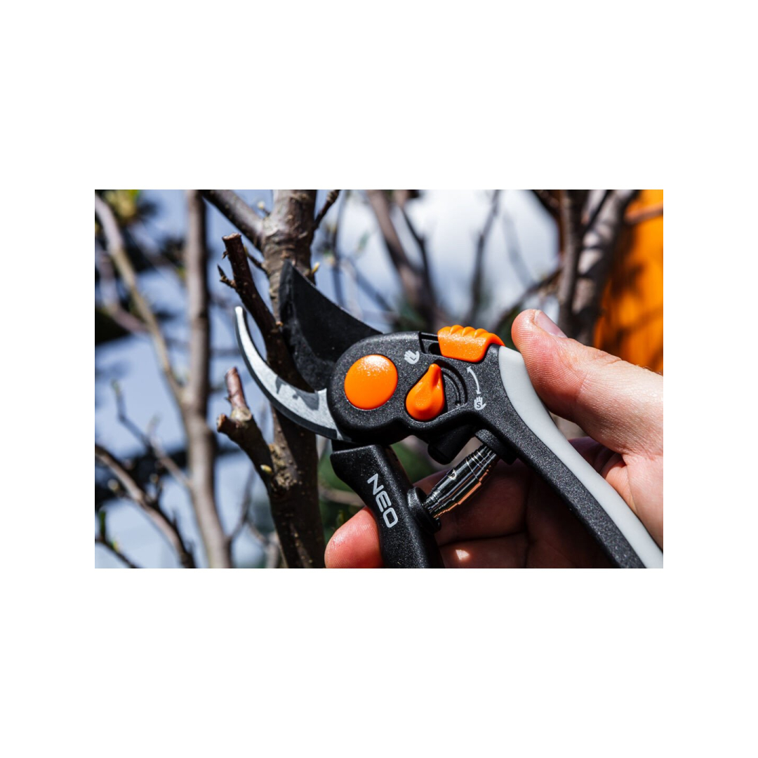 Praleidžiamieji sekatoriai 200 mm, diapazonas iki 18 mm, reg tarpai 7