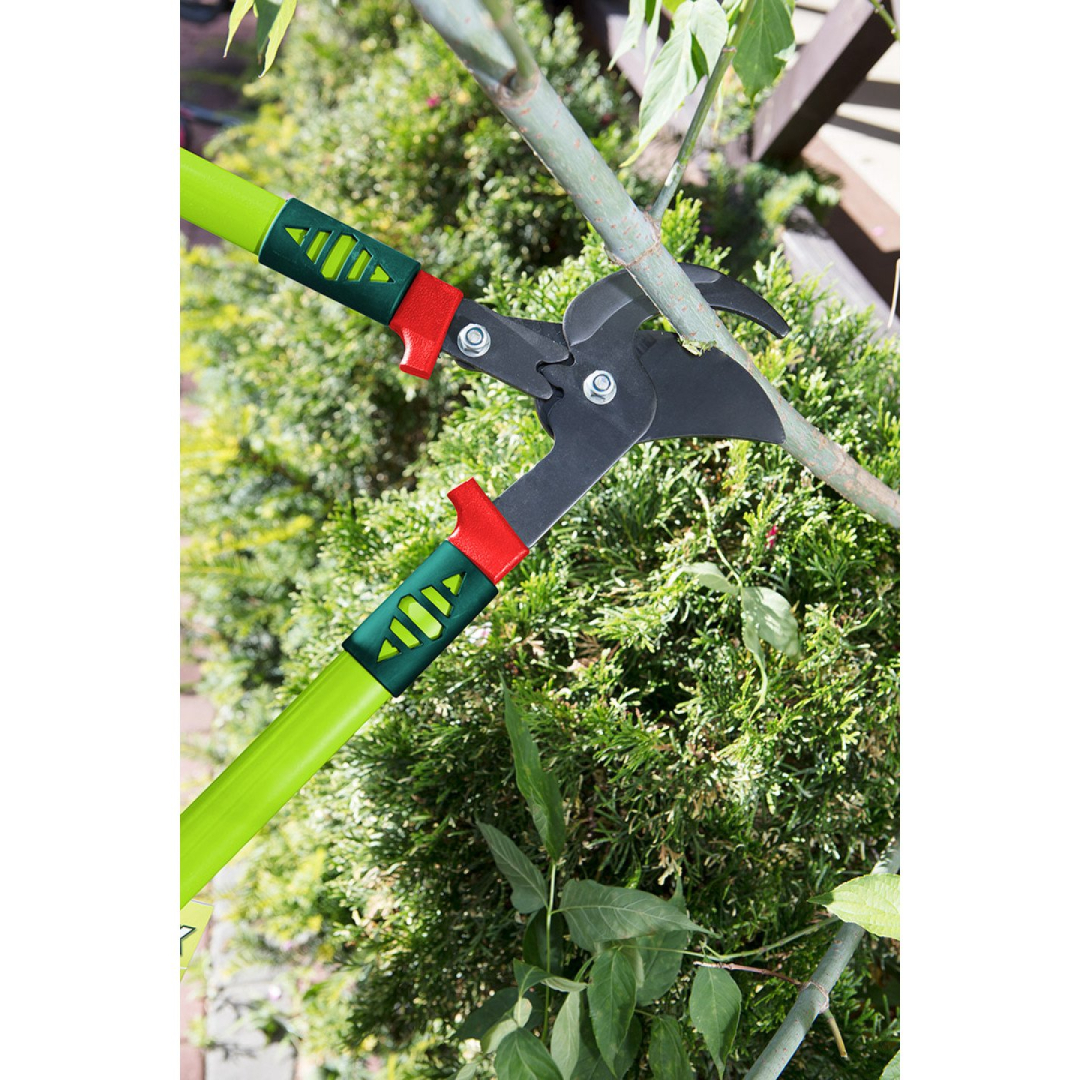 Pruning shears 700 mm, cutting diameter 30 mm 8 Pruning shears 700 mm, cutting diameter 30 mm 8