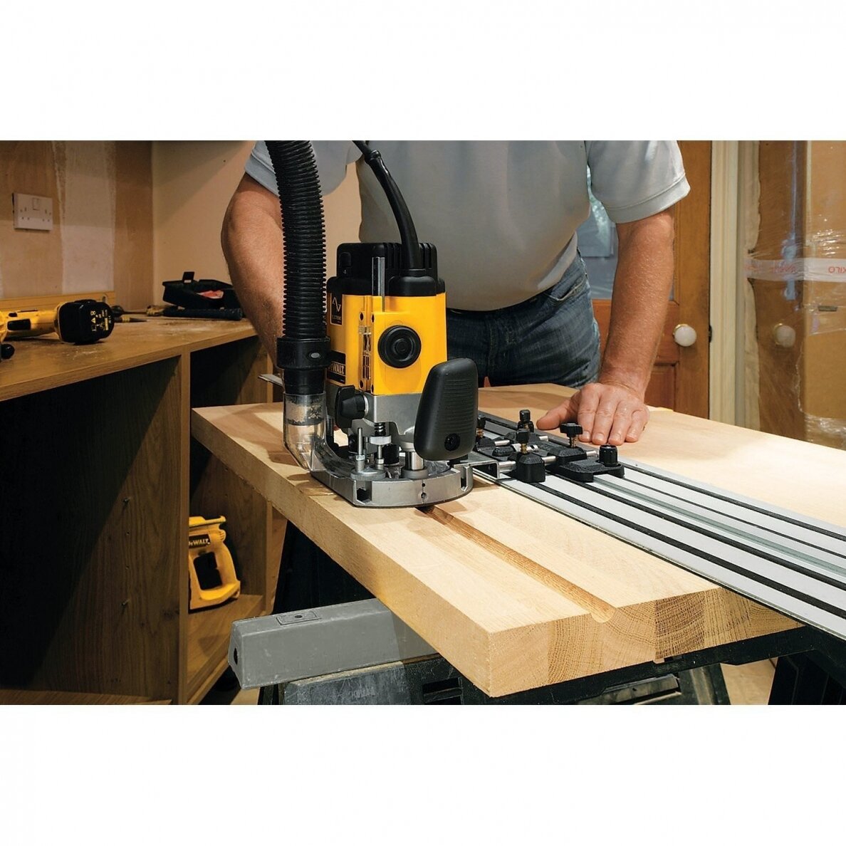 Priedų rinkinys frezai DeWalt DWS5031-XJ 2 Priedų rinkinys frezai DeWalt DWS5031-XJ 2