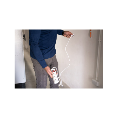 Prailginamasis laidas 1,5 m, 3x1,5 mm2, 5G, baltas, ON/OFF 2 Prailginamasis laidas 1,5 m, 3x1,5 mm2, 5G, baltas, ON/OFF 2