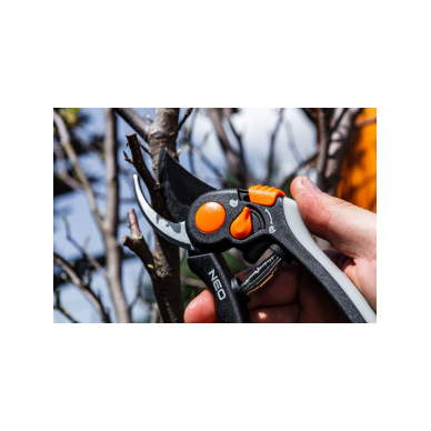 Praleidžiamieji sekatoriai 200 mm, diapazonas iki 18 mm, reg tarpai 7 Praleidžiamieji sekatoriai 200 mm, diapazonas iki 18 mm, reg tarpai 7