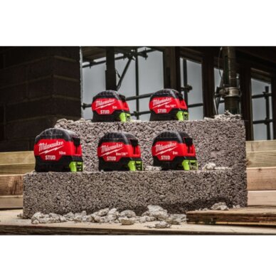 Profesionali ruletė MILWAUKEE STUD 5mx33mm 2