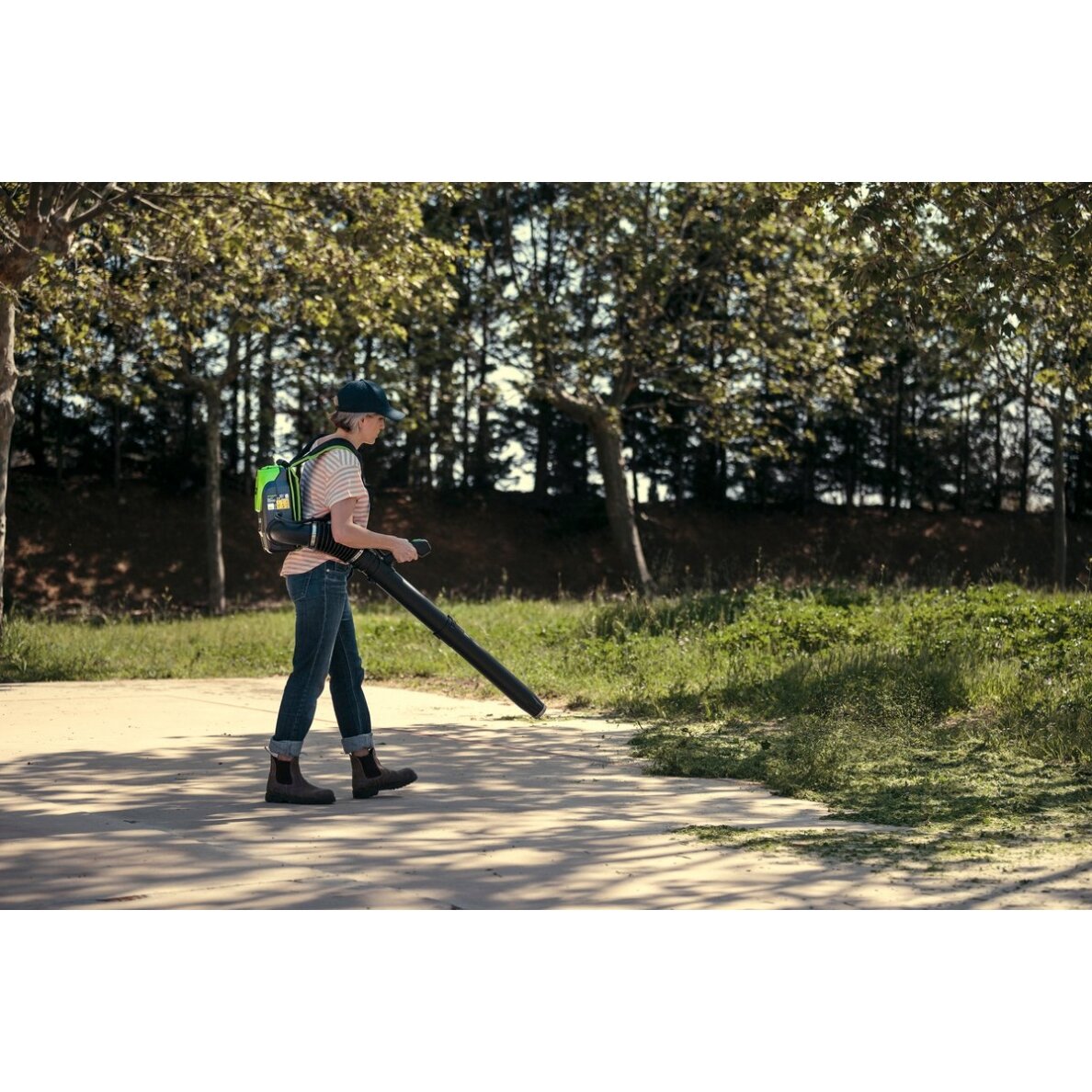 Akumuliatorinis lapų pūstuvas - kuprinė Greenworks GD60BPB, 60 V, (tik įrankis) 3 Akumuliatorinis lapų pūstuvas - kuprinė Greenworks GD60BPB, 60 V, (tik įrankis) 3