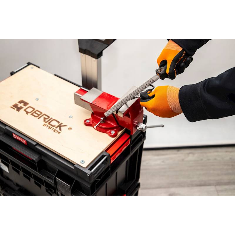 QBRICK ONE adapteris "Multi" su stalviršiu 1 QBRICK ONE adapteris "Multi" su stalviršiu 1