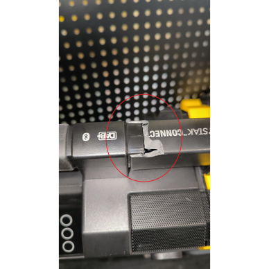 Radijas-kroviklis Dewalt DWST1-81078-QW, 10.8 - 54V (pažeista) 2