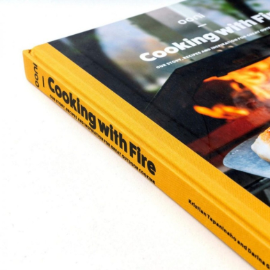 Receptų knyga Ooni „Cooking with Fire“ (Anglų kalba) 4 Receptų knyga Ooni „Cooking with Fire“ (Anglų kalba) 4