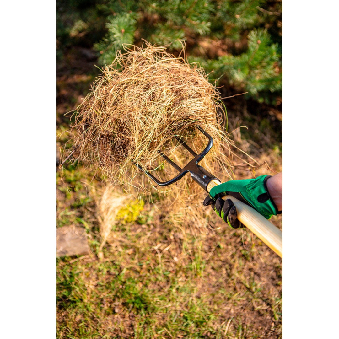 Šakės, 4 dantys, medinis kotas, plastikinė rankena 1