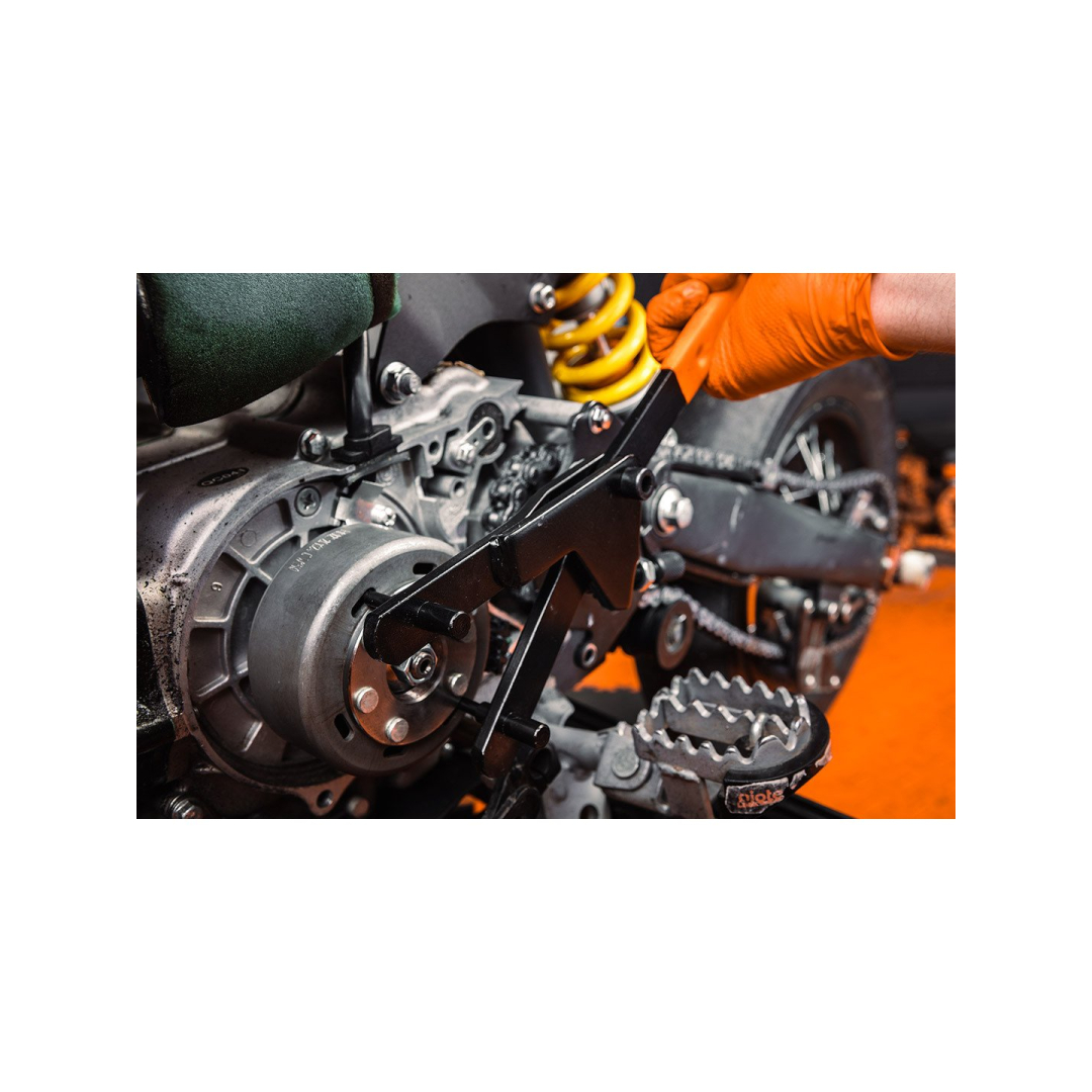 Sankabos krepšelio fiksatorius 1