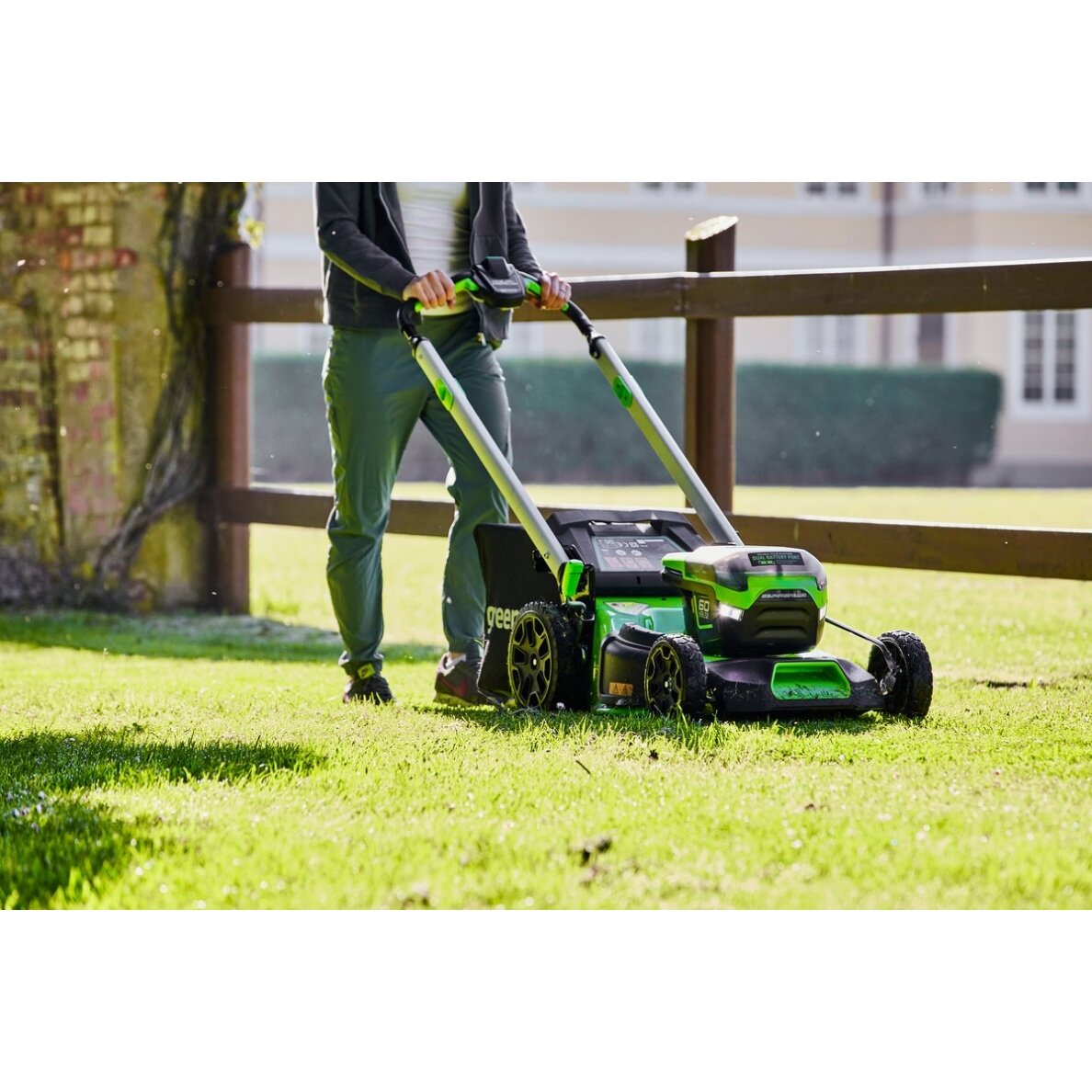 Akumuliatorinė savaeigė vejapjovė Greenworks GD60LM51SP, 60 V, 51 cm, (be akum. ir krov.) 4 Akumuliatorinė savaeigė vejapjovė Greenworks GD60LM51SP, 60 V, 51 cm, (be akum. ir krov.) 4