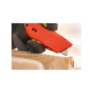 Savaiminis atsitraukiantis peilis 1 Savaiminis atsitraukiantis peilis 1