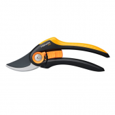Sekatorius su prasilenkiančiais ašmenimis Fiskars P541