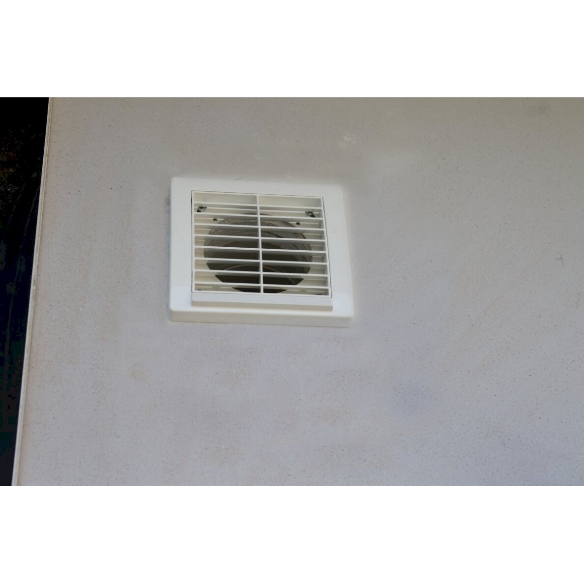 Sieninis mini rekuperatorius Aerauliqa Quantum HR 100 4