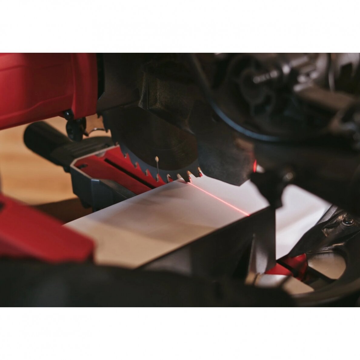 Skersinio pjovimo staklės Skil 1310AA, 1600W, 216mm 3 Skersinio pjovimo staklės Skil 1310AA, 1600W, 216mm 3