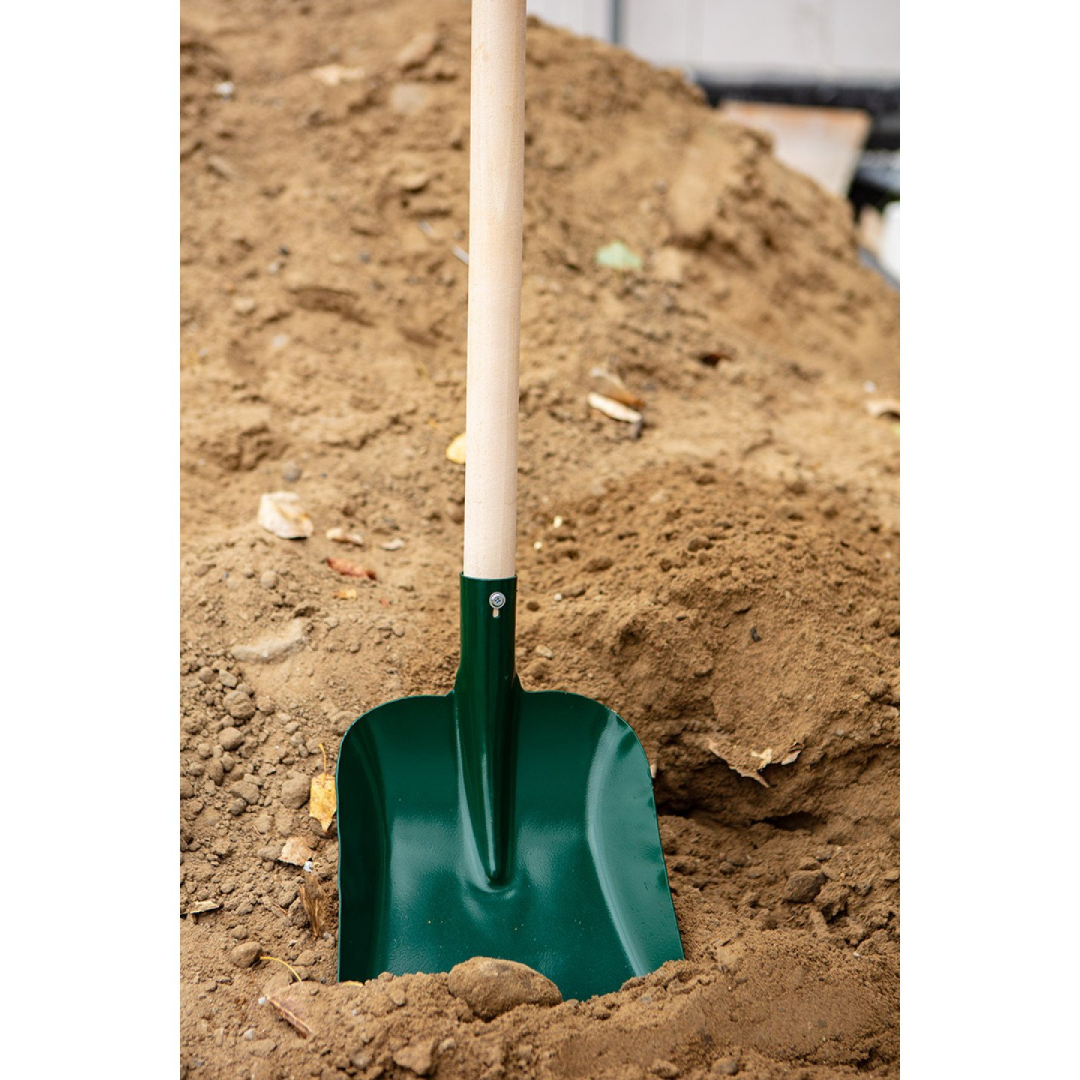 Smėlio kastuvas, medine rankena, tiesus 2 Smėlio kastuvas, medine rankena, tiesus 2