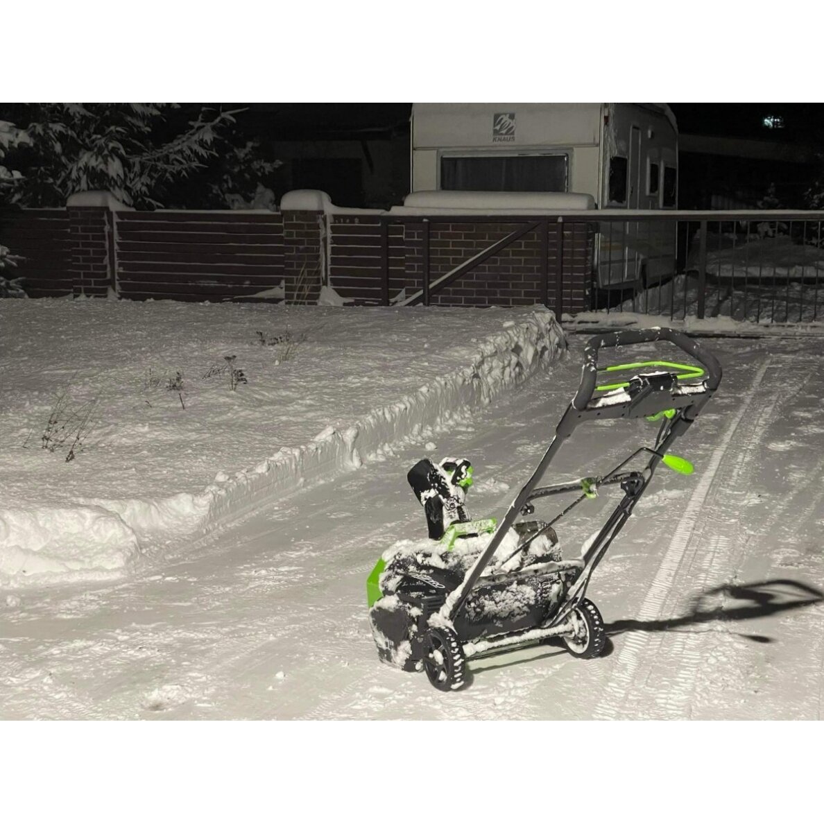 Akumuliatorinis sniego valytuvas Greenworks GD40ST, 40 V, (be akum. ir be krov.) 2 Akumuliatorinis sniego valytuvas Greenworks GD40ST, 40 V, (be akum. ir be krov.) 2