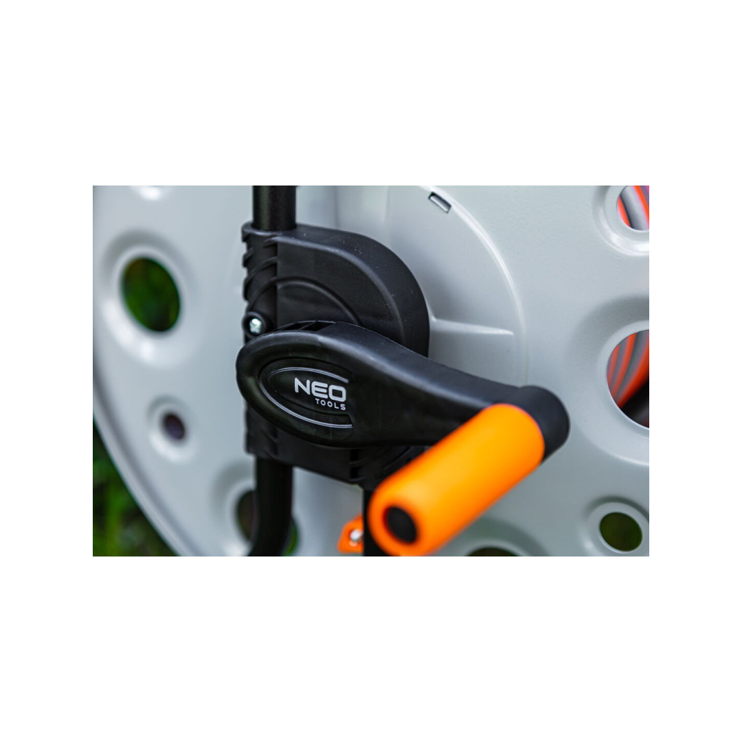 Sodo žarnos stovas, metalinis , iki 100m 1/2 "hose 2 Sodo žarnos stovas, metalinis , iki 100m 1/2 "hose 2