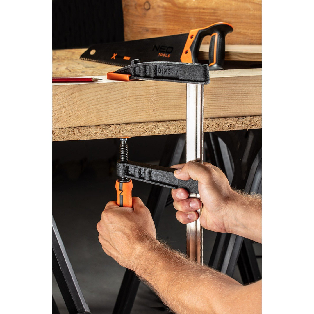 Spaustuvas staliui F tipo 120x500mm 1 Spaustuvas staliui F tipo 120x500mm 1