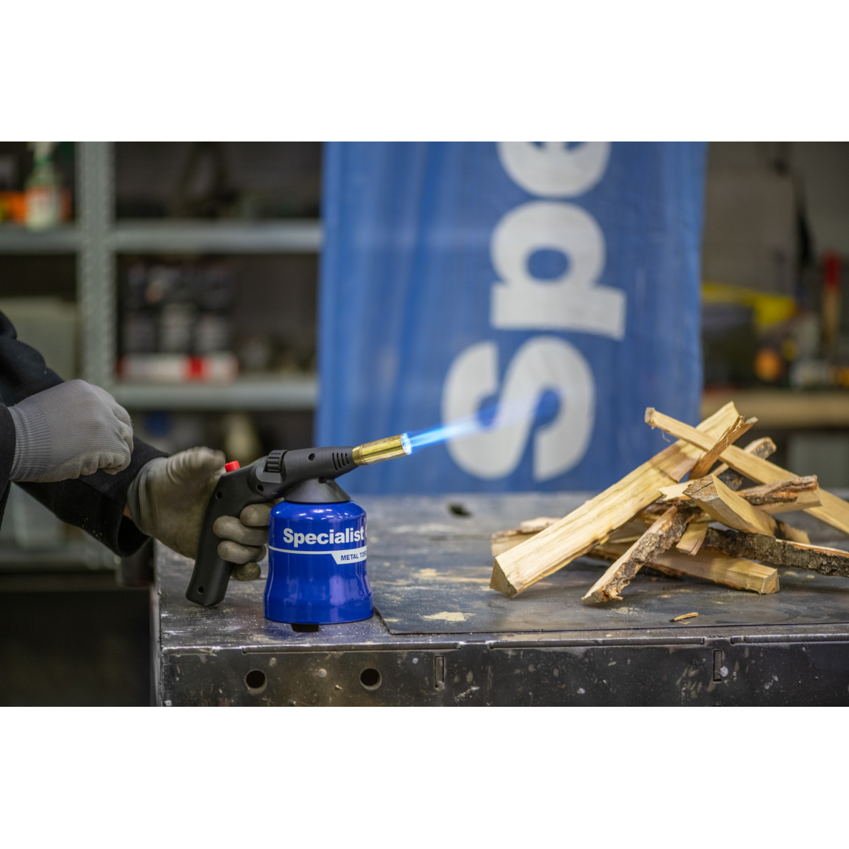 Specialist+ degiklis su metaliniu korp. 190g. 4